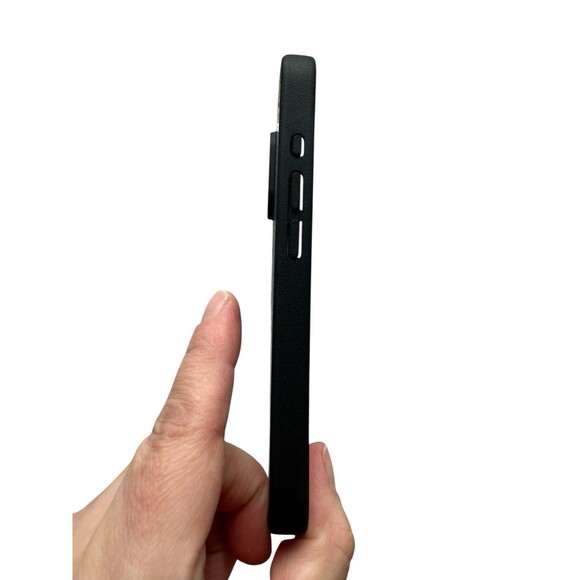 TOCOL Iphone 16 Black Magnetic Black Magsafe Compatible Case Matte Translucent - Picture 11 of 12